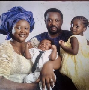 Meet your Posher, Hon ayo